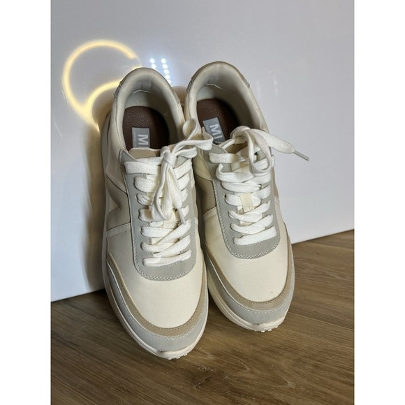 MIA Woman's Sneakers, Like New‎ Never Worn, Size 7.5 Cream - Picture 4 of 6
